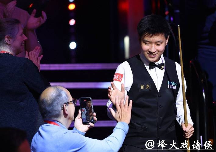 赵心童首杆 147 震撼诞生!中国军团两天三杆满分书写斯诺克新历史 赵心童首杆 147 震撼诞生!中国军团两天三杆满分书写斯诺克新历史