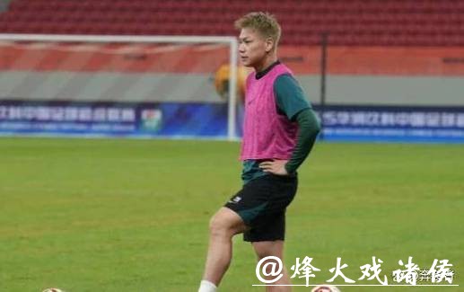 一口气官宣四名新援，海港队引援还未结束：正在与一位U23国足球员谈判